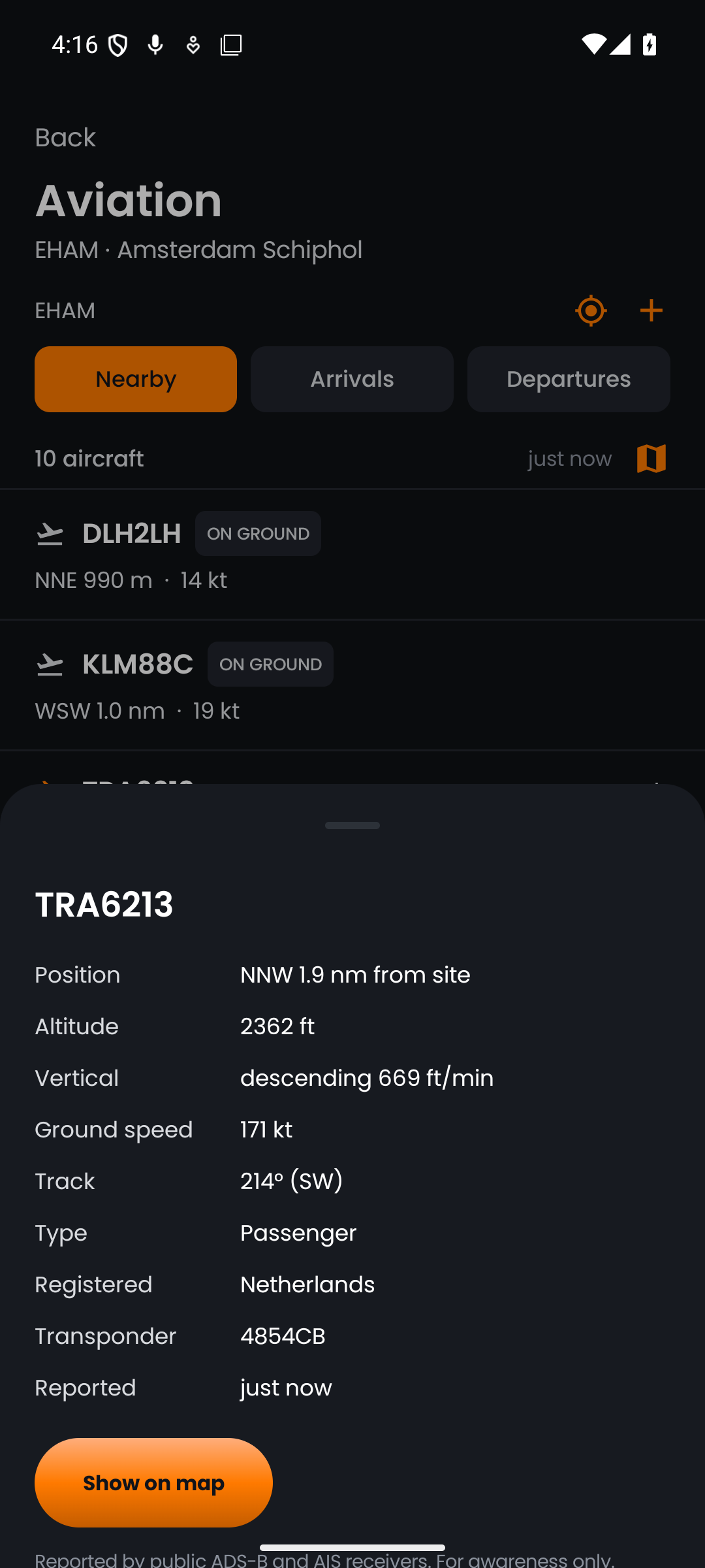 A selected aircraft in the push.tt Aviation app with its identity, live values and reported track